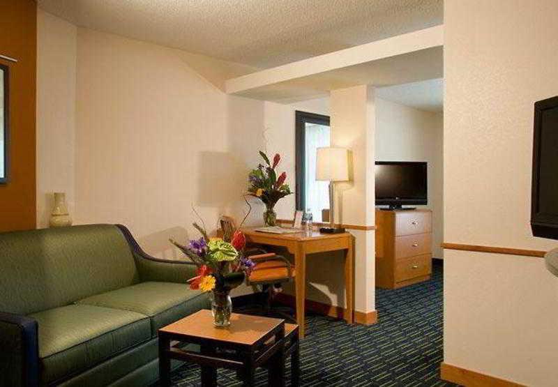 Fairfield Inn & Suites By Marriott Omaha Downtown Room photo